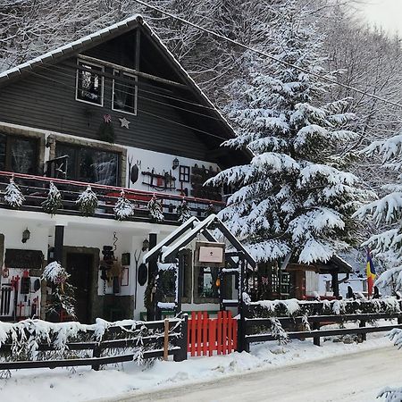 Casa Cu Amintiri Hotell Bran  Exteriör bild